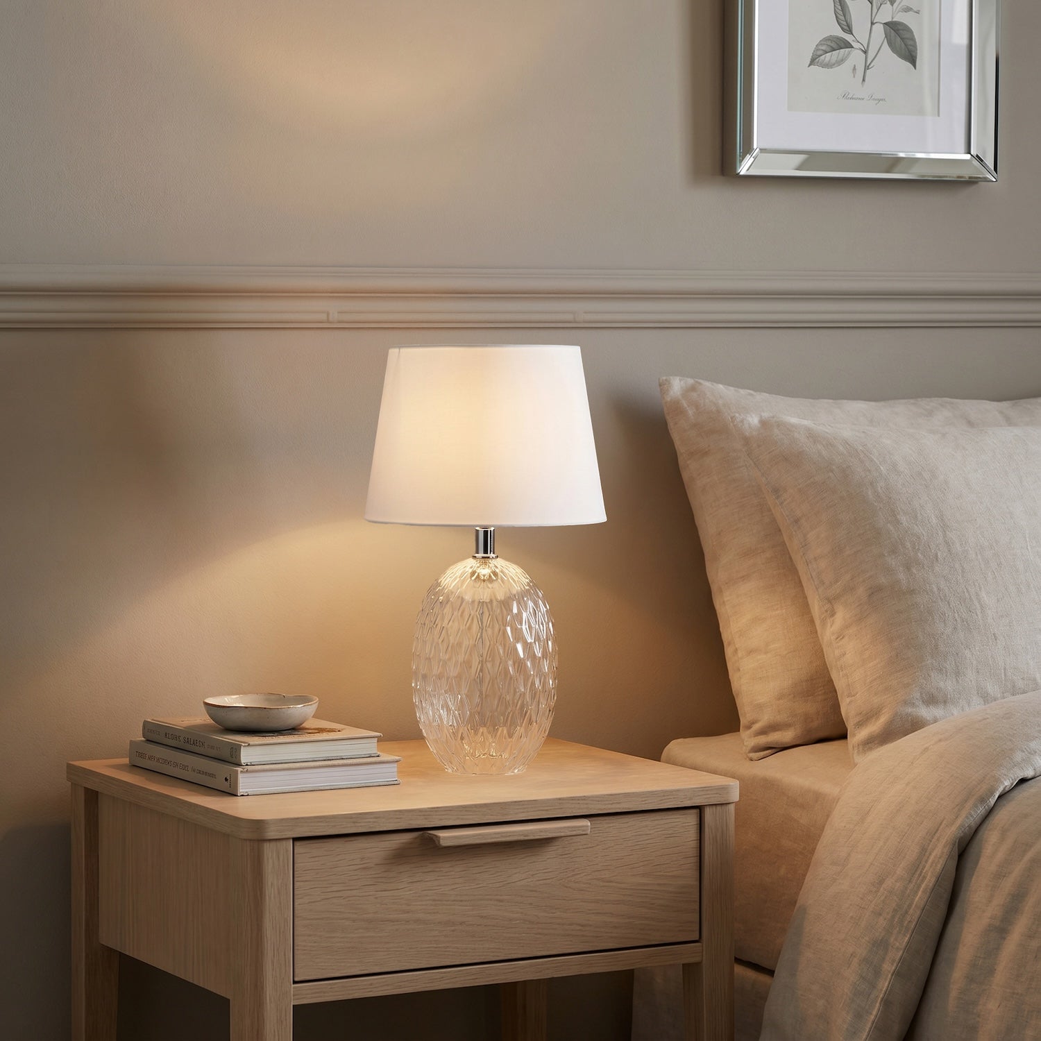 Elegant Clear Glass Table Lamp Base with Textured Diamond Cut Pattern Image 6